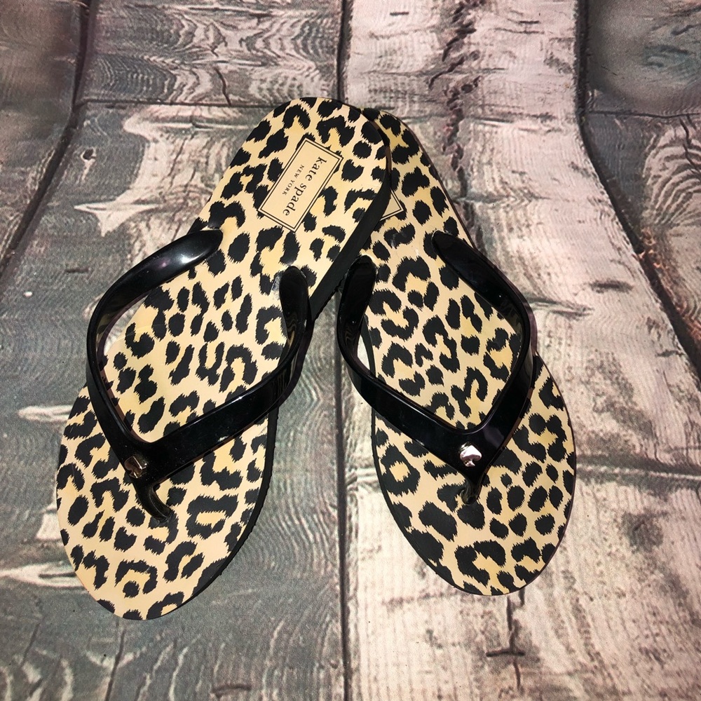 Kate Spade Black platform milli flip flops sz 8m